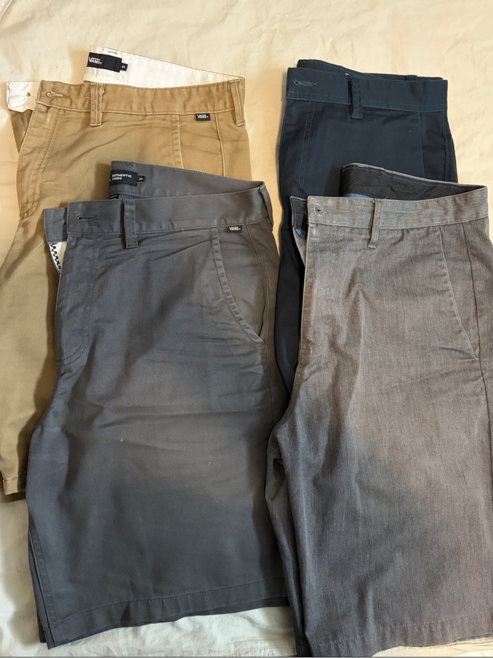 Vans & Volcom Chino & Khaki shorts in Tan, Charcoal, Gray, and Navy sz 34